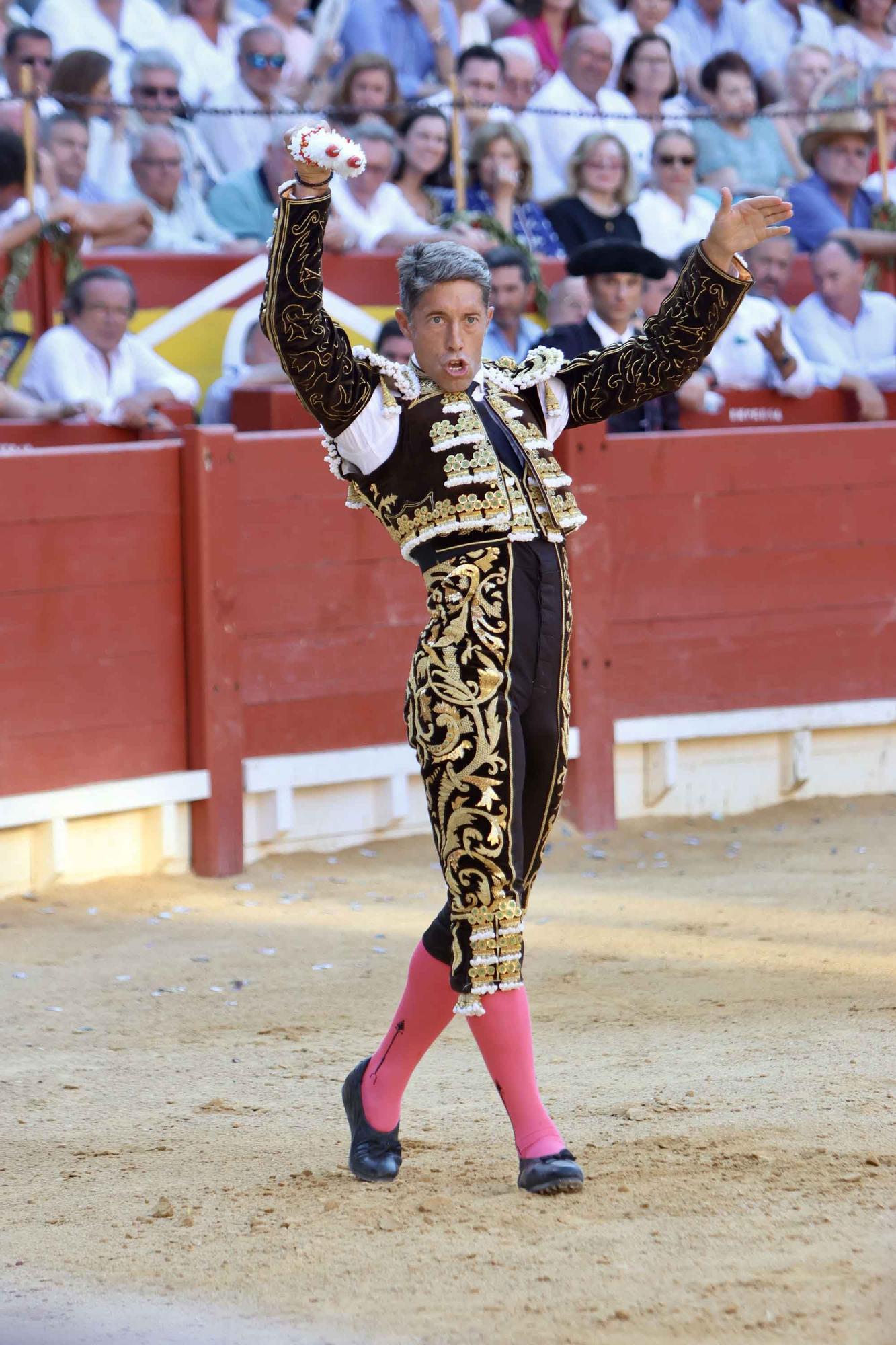 Rafaelillo, Manuel Escribano y Pablo Aguado cierran la Feria Taurina de Hogueras de Alicante