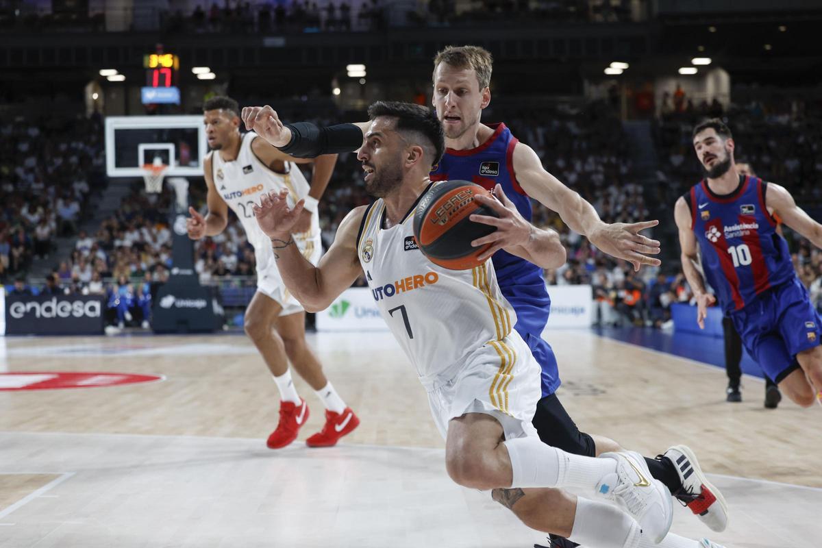 Real Madrid - Barça, segundo partido de semifinales del play-off de Liga Endesa, en imágenes.