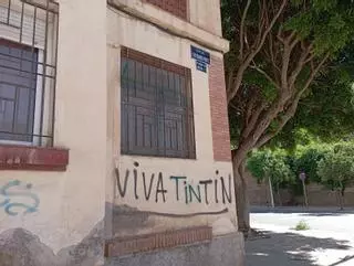 La pintada que jalea a Tintín cerca de Segalerva