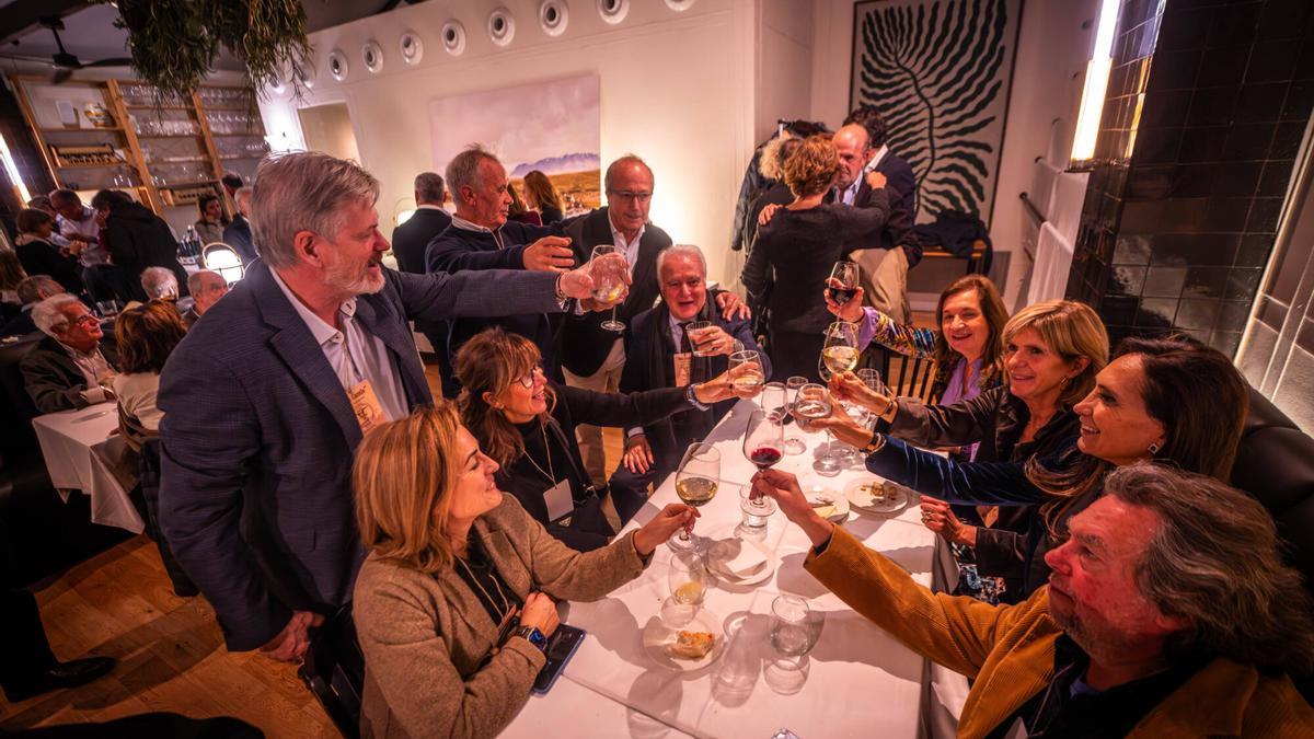 Barcelona 2/12/2025 Barcelona Cena de grupo pre navideña en Casa Telmo. AUTOR: JORDI OTIX