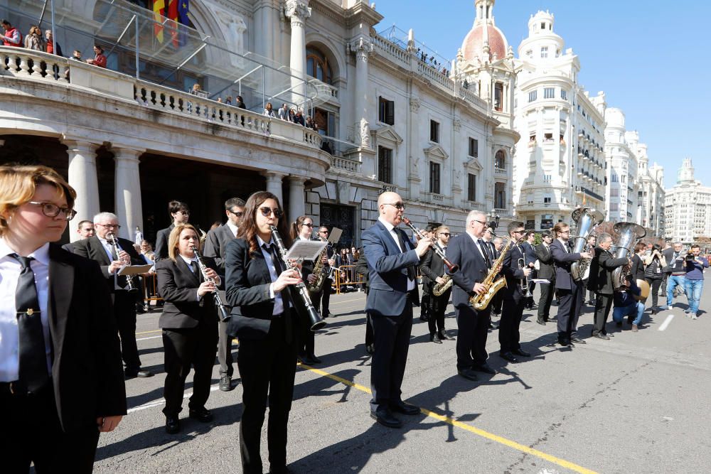 Actos de la Crida: Entrada de bandas de música