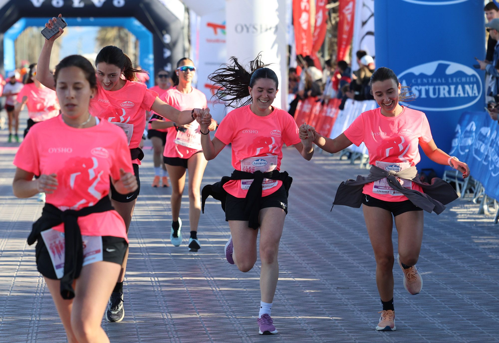 Carrera de la Mujer 2025: Las mejores imágenes del evento