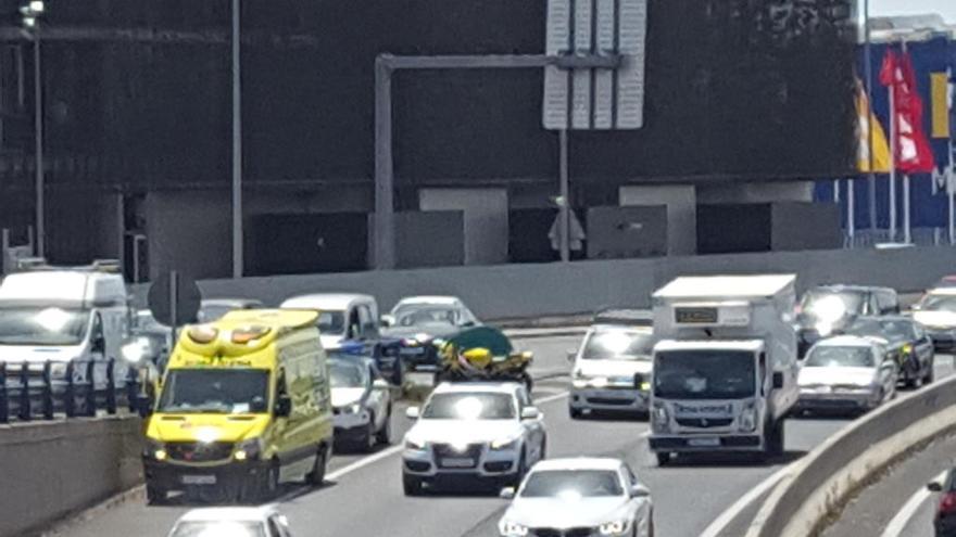 Herido un motorista al caerse en el túnel de Can Blau