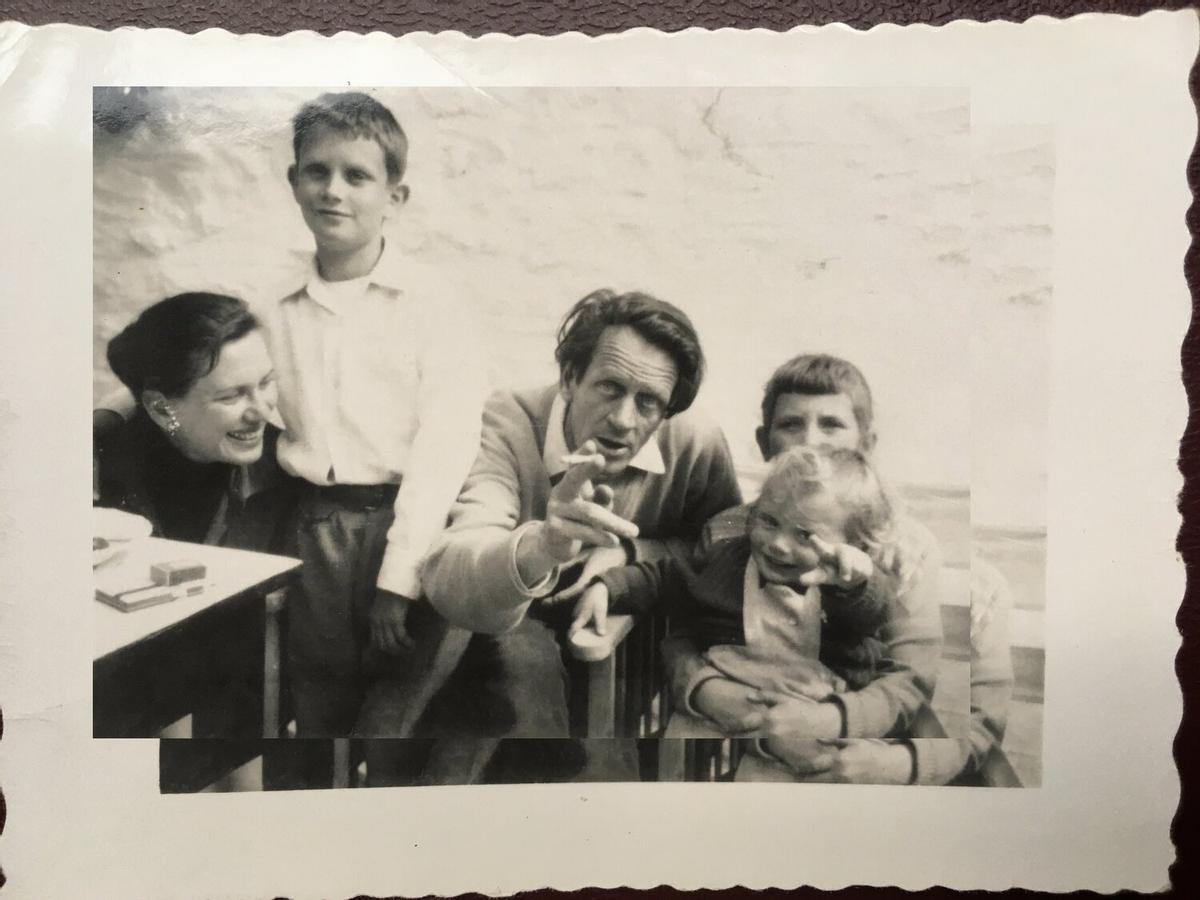 La familia Johnston, en 1957.