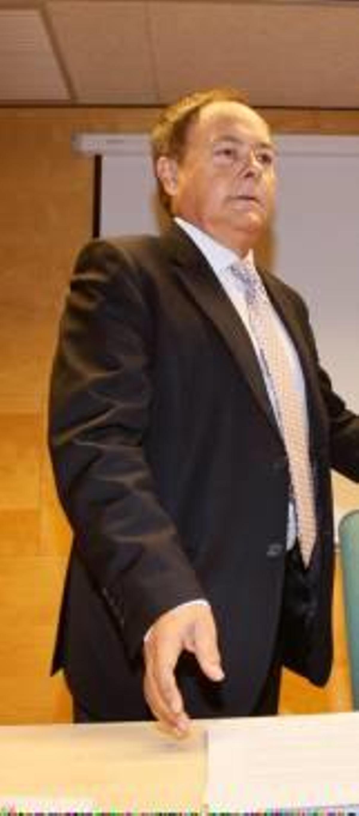 Fernando Lacaba.