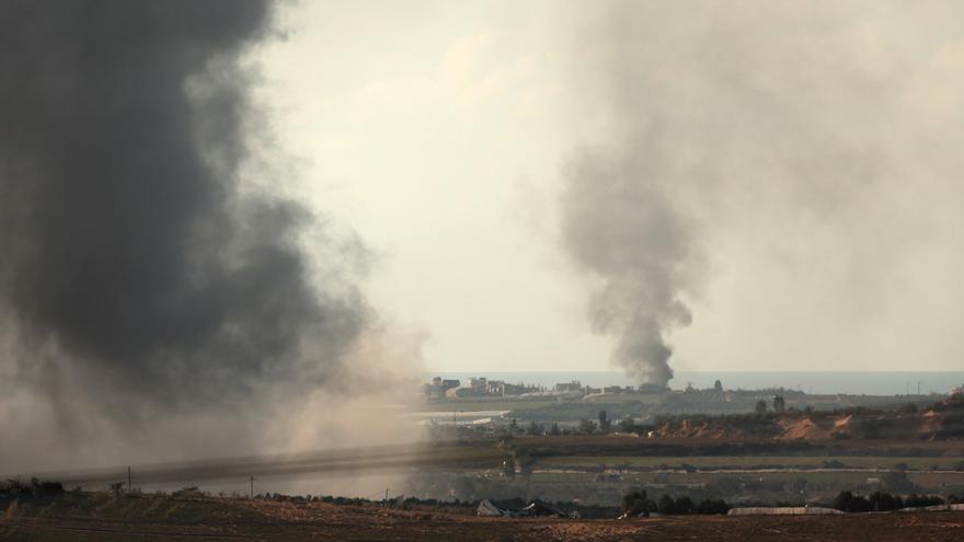 Decenas de muertos en un bombardeo israelí contra una escuela en Gaza