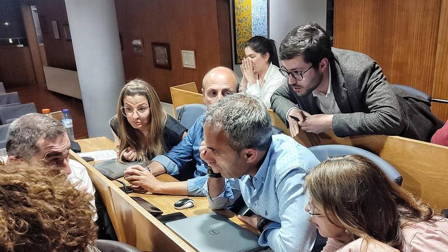 El gobierno afirma que el PP provocó de forma deliberada el desalojo de la concejala Isabel Figueiras y no tolerará que se pretenda tapar la boca a la alcaldesa de Cangas