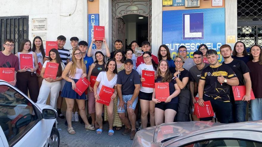 Comienzan los cursos de carnet de conducir gratis de la Cáma