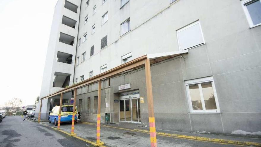 Entrada del Servicio de Urgencias del Hospital Materno Infantil Teresa Herrera de A Coruña.