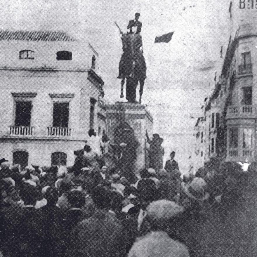 1931 Proclamación de la República en la plaza de las Tendillas