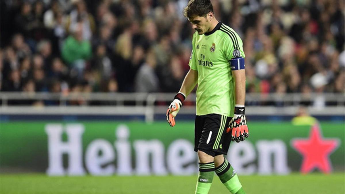 Casillas tiene dividida a la afición del Bernabéu