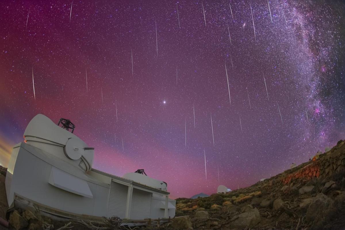 Composición de la lluvia de meteoros Gemínidas en el Parque Nacional del Teide.