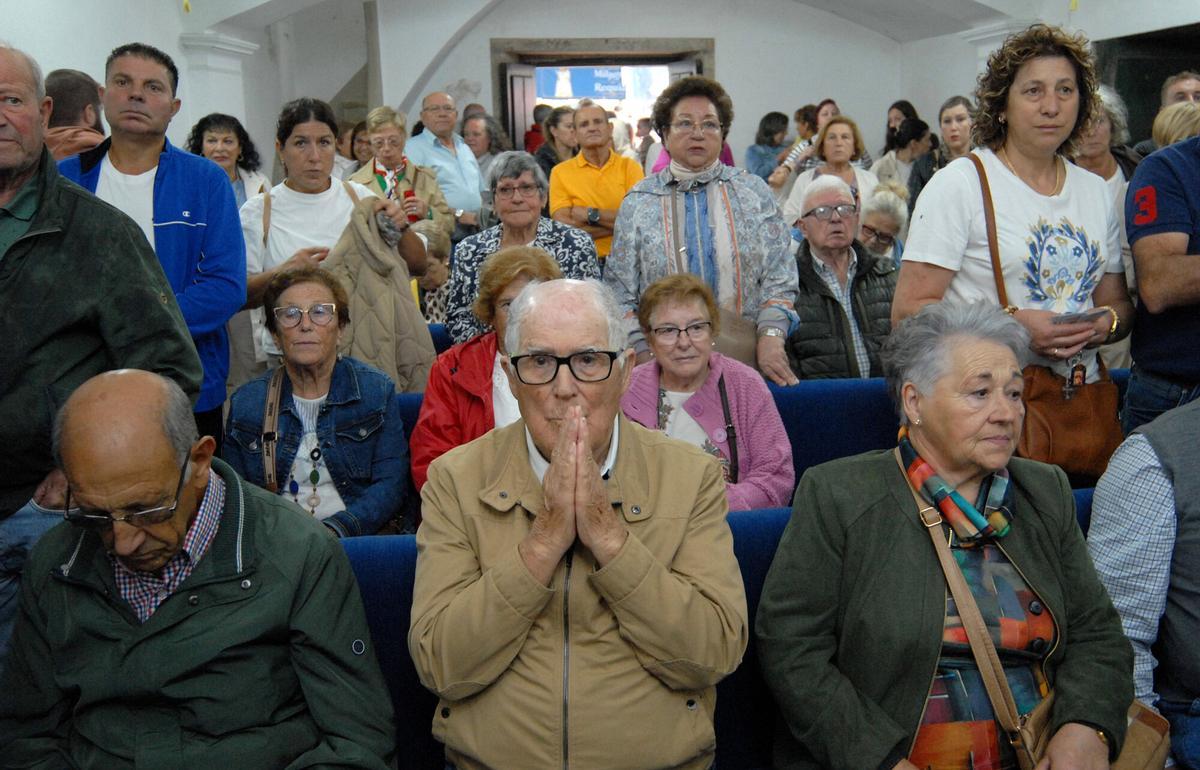 REQUIAN A ESTRADA. ROMERIA MILAGROS REQUIAN GONZALO LOUZAO Y JOSE LOPEZ COMIENZO CURSO POLITICO