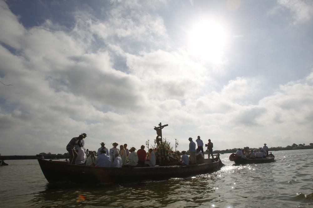 Encuentro de los Cristos de El Palmar, Catarroja, Silla y Massanassa en el Lago de la Albufera