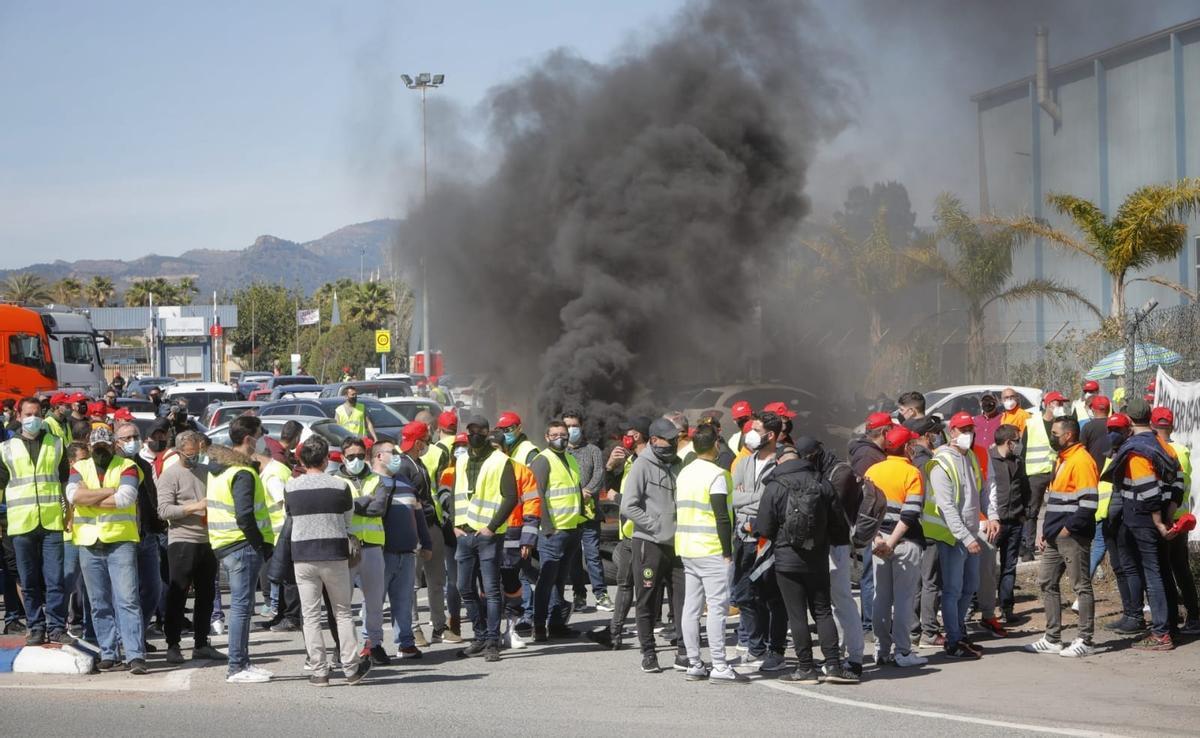 La huelga de los trabajadores de Pilkington en el Port de Sagunt