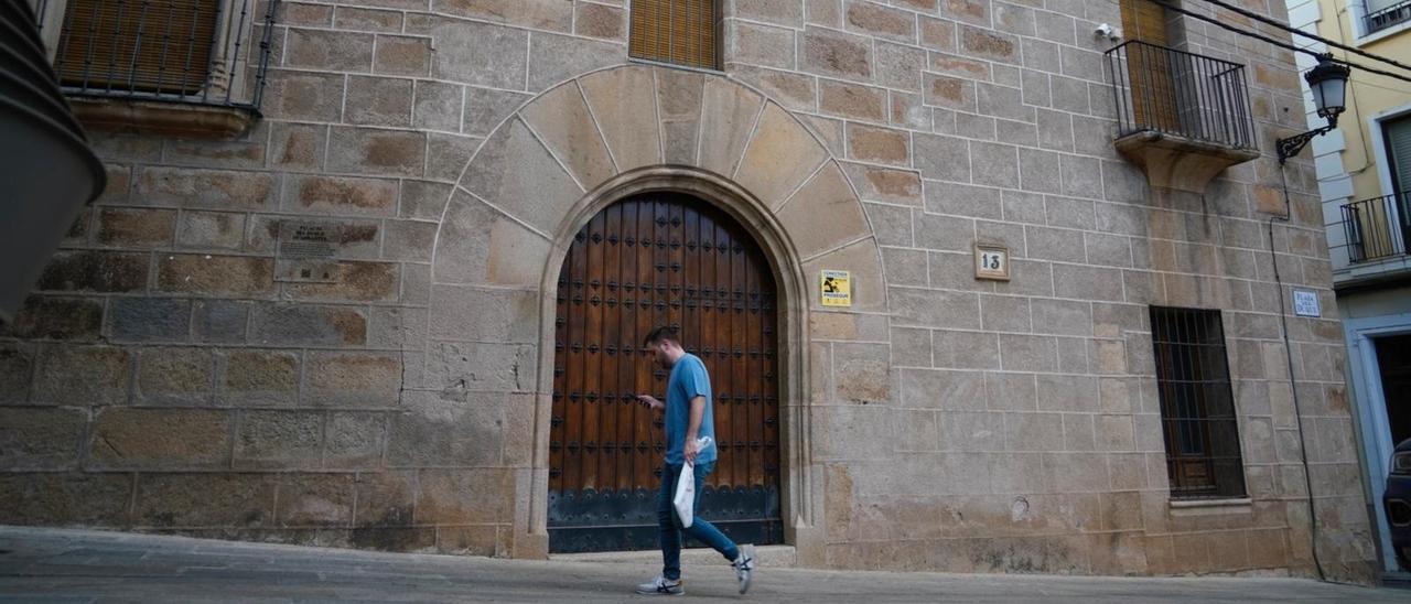 Fachada del Palacio de Abrantes.