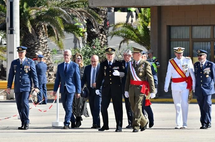 10/12/2019 TELDE.  El Mando Aéreo de Canarias celebra la festividad de Nuestra Señoara del Loreto, Patrona del Ejército del Aire, con imposición de condecoraciones, homenaje alos Caídos y Desfile.  Fotógrafa: YAIZA SOCORRO.  | 10/12/2019 | Fotógrafo: Yaiza Socorro