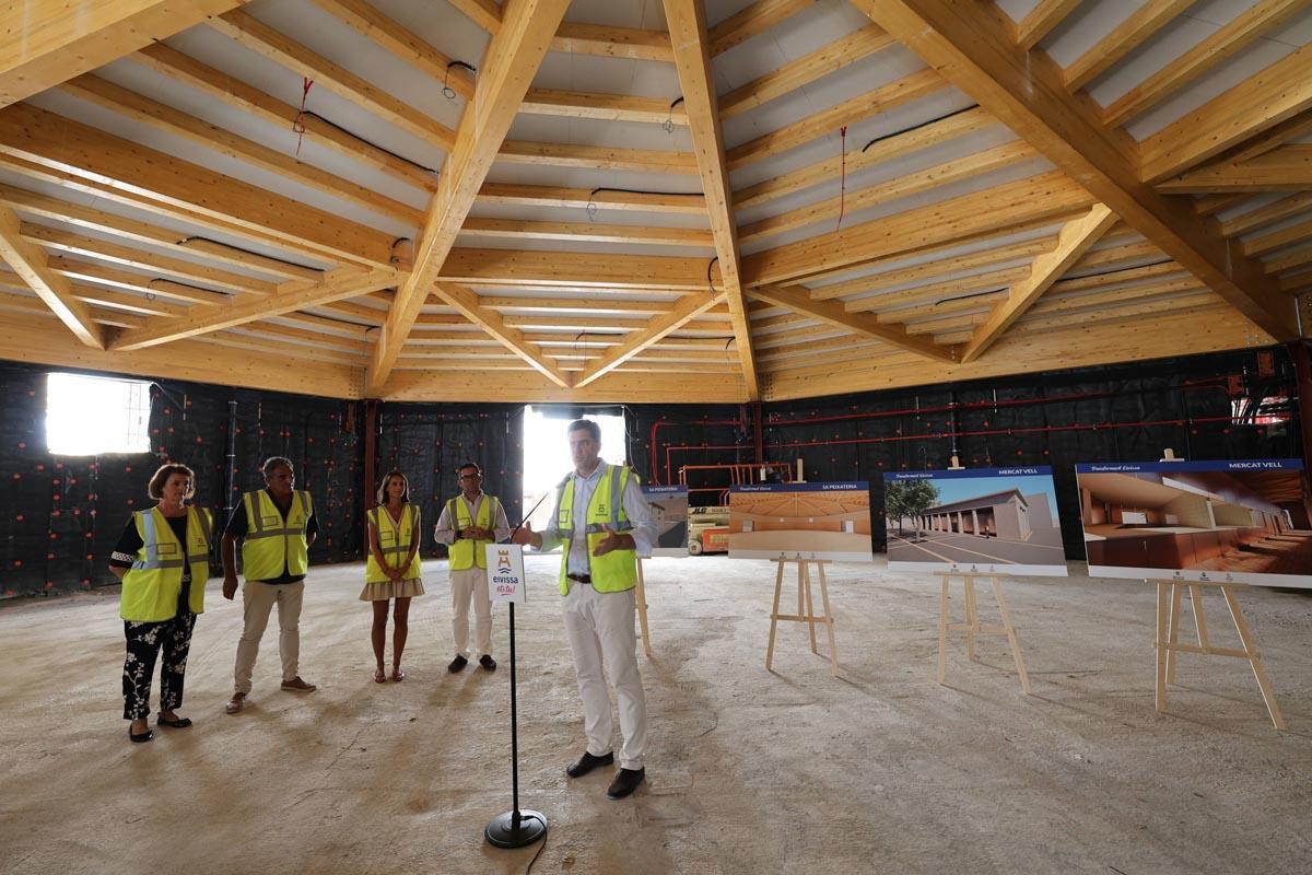 Galería: Todas las imágenes de la visita a las obras de la Peixateria, Mercat Vell y Ronda des Calvari, en Ibiza