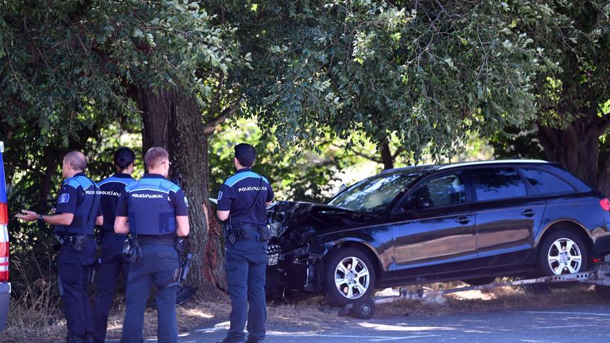 Muere un hombre tras chocar su coche contra un árbol en A Coruña