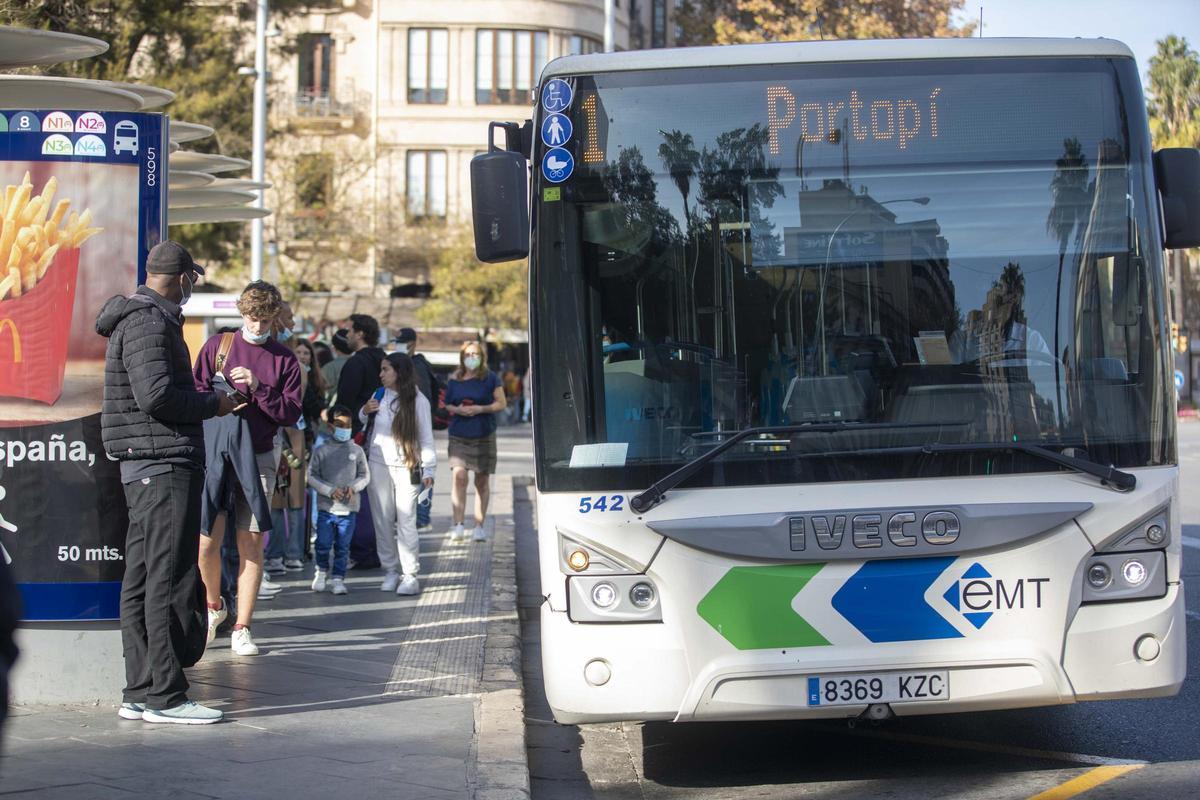 Cort elimina el requisito del catalán para nuevos conductores.