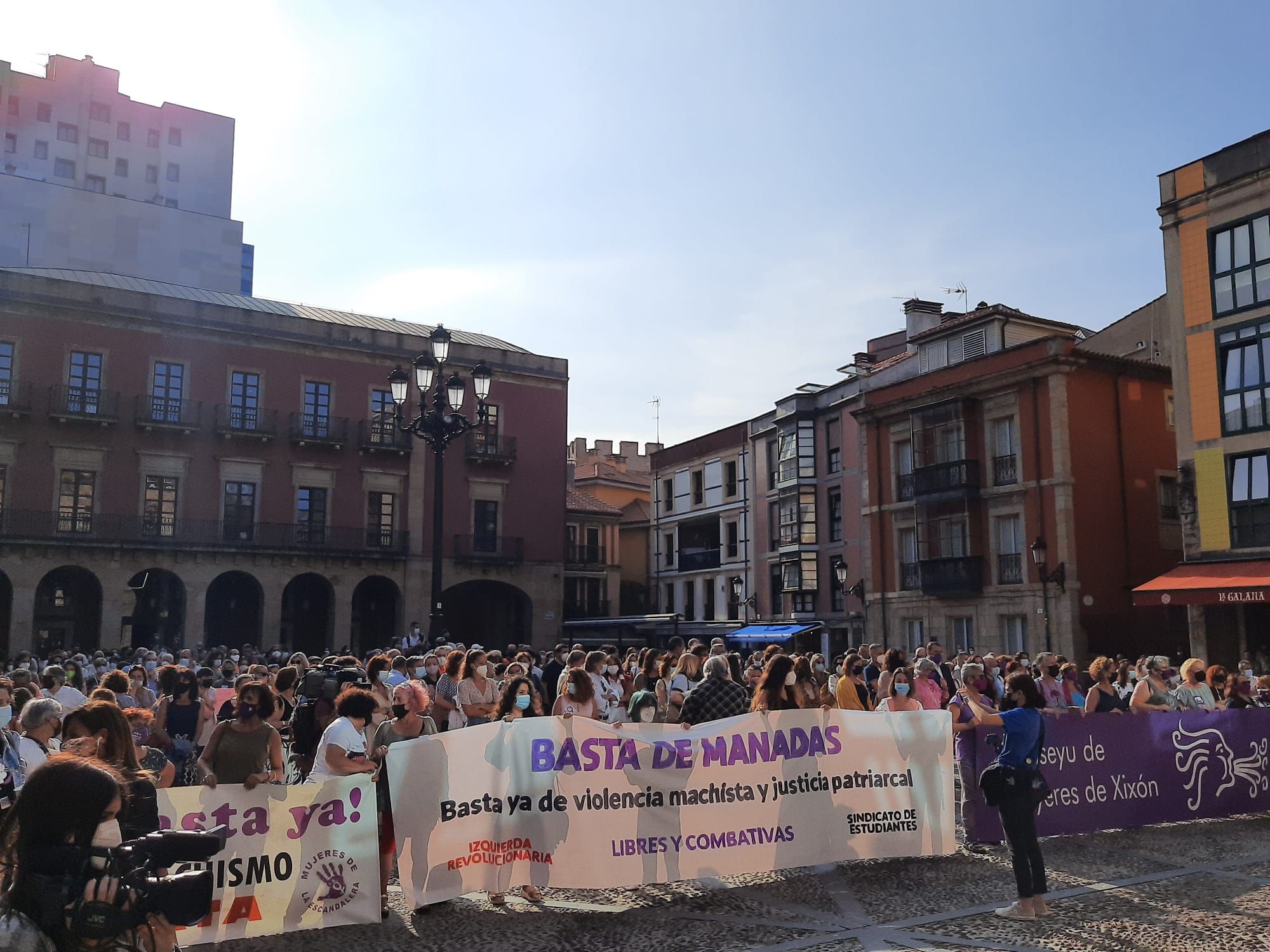 Clamor unánime en Gijón para condenar la supuesta violación denunciada por dos jóvenes
