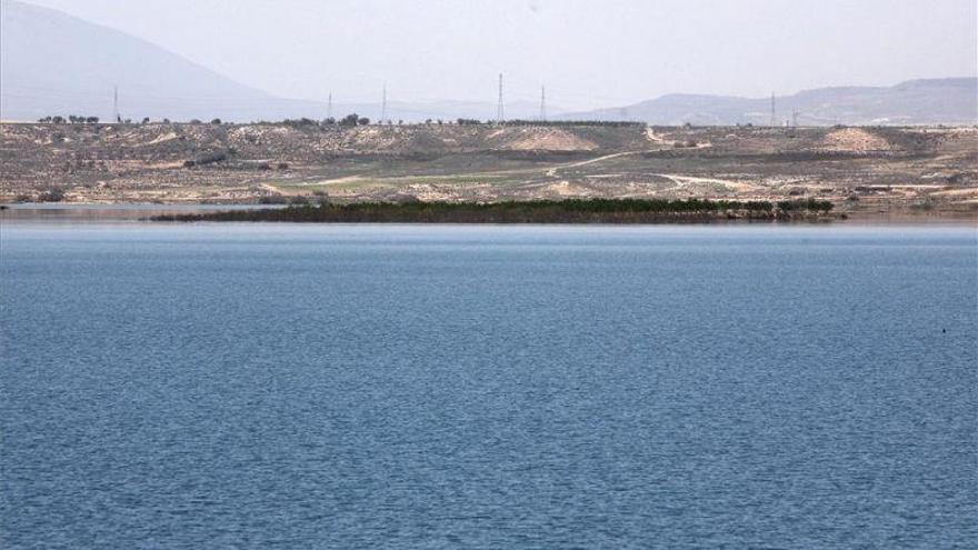 Los embalses de la cuenca del Ebro, al 80% tras bajar un 3,1% la última semana