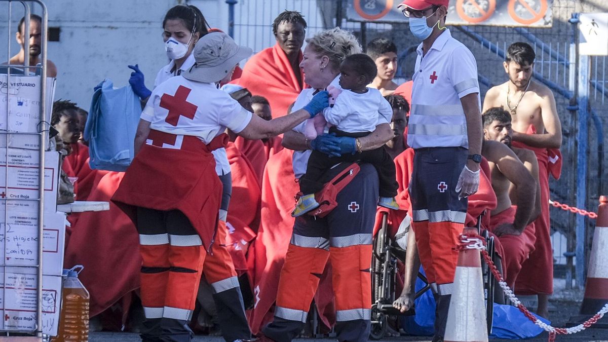 El Gobierno implicará a Fiscalía y fuerzas de seguridad para evitar el boicot al traslado de menores migrantes