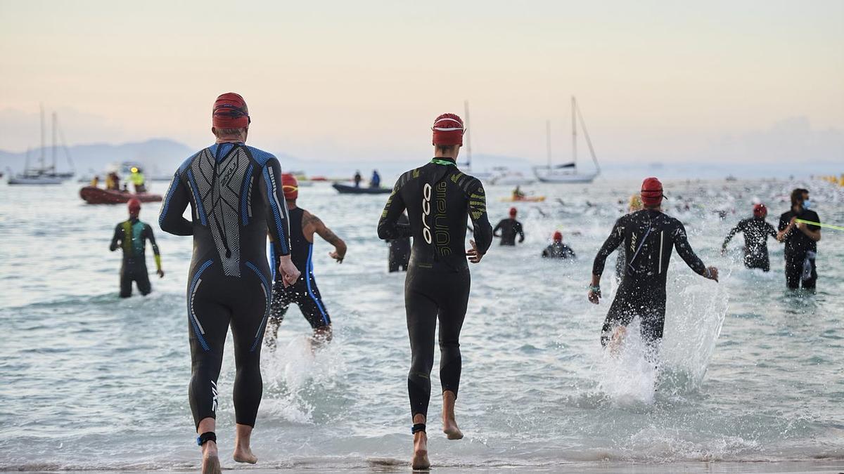 Más de 4.000 participantes nadarán en las aguas de Alcúdia.