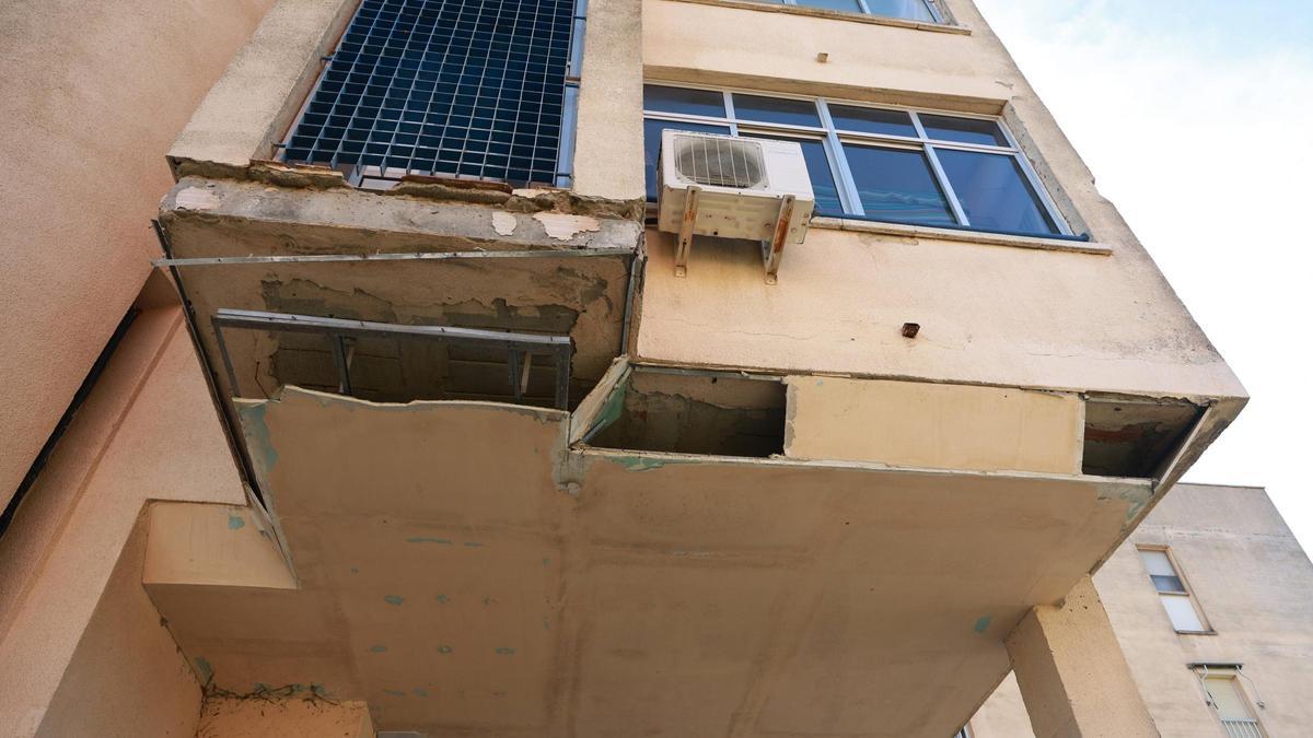 Galería | Así están las viviendas de la calle Río Volga en Cáceres