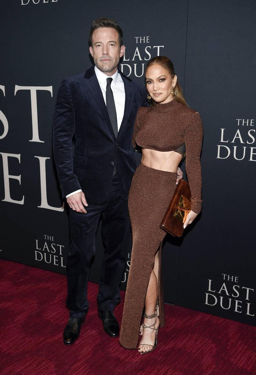 Ben Affleck y Jennifer Lopez en el estreno de 'The last duel'