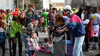 Badajoz se echa a la calle para vivir el Carnaval