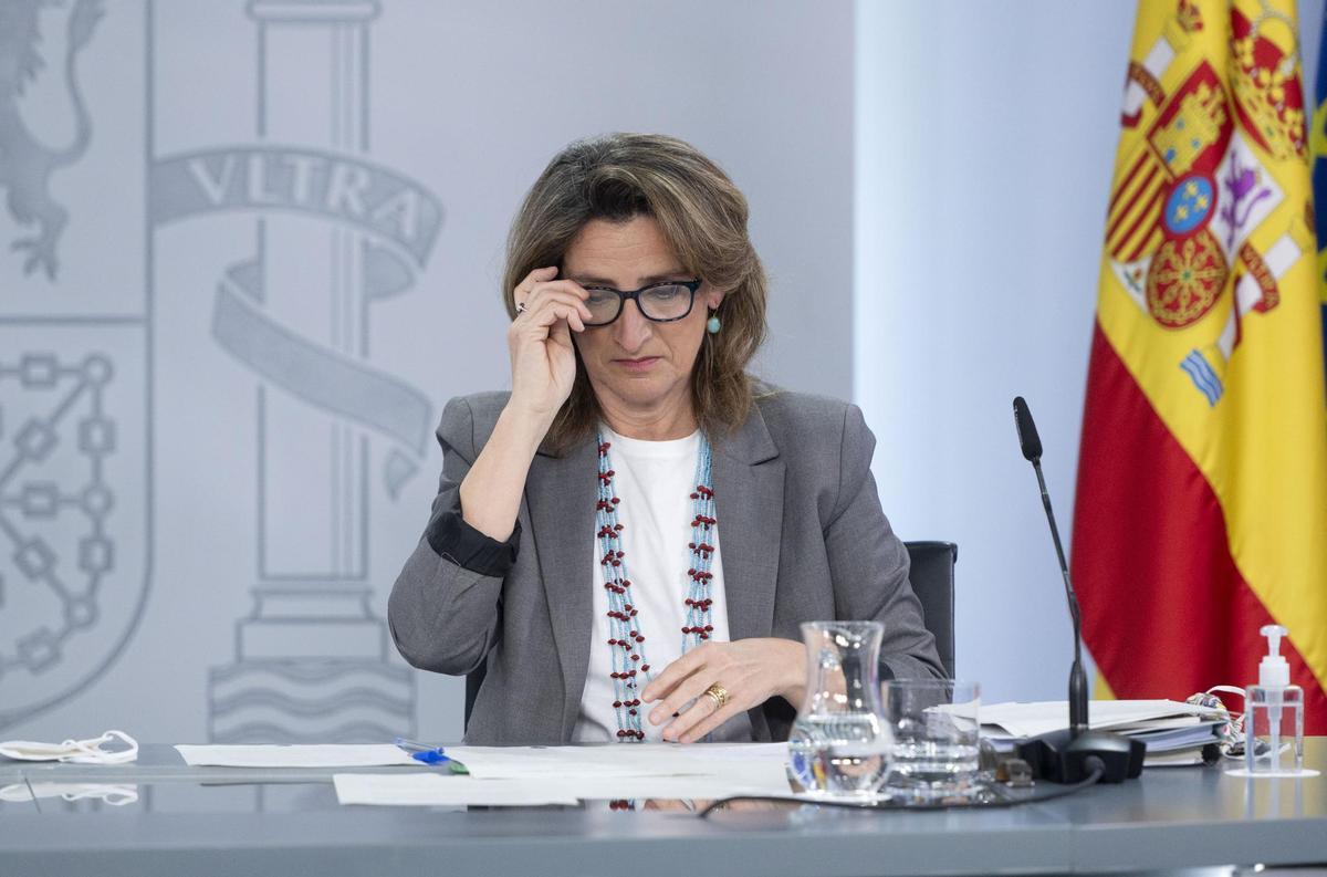 Les elèctriques es rebel·len contra el límit de preus del Govern i demanen controlar el gas Les elèctriques es rebel·len contra el límit de preus del Govern i demanen controlar el gas