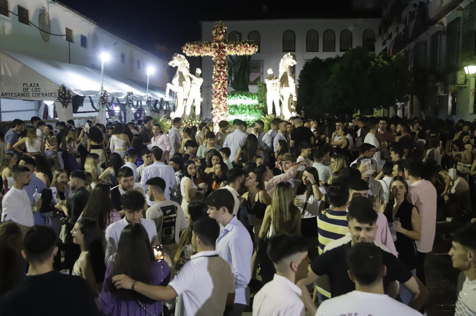 Cruz de Mayo en la Plaza Conde de Priego