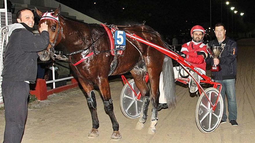 Goliat de Clide, con Iñaki Vinent, logró un cómodo triunfo en el &#039;Criterium dels Joves&#039; en Manacor.