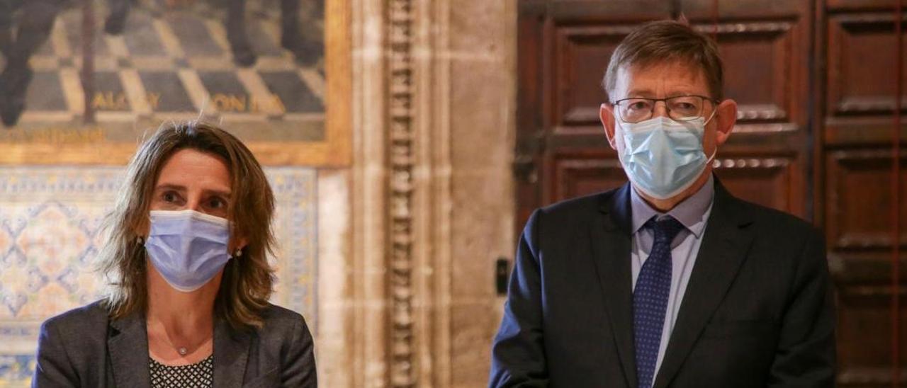 La ministra Teresa Ribera y el president de la Generalitat, en un acto conjunto en el Palau de la Generalitat.