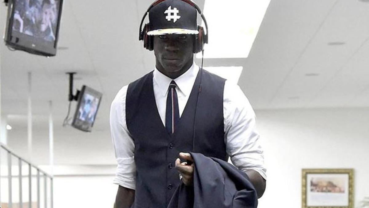 Balotelli cambia el Milan por el Liverpool