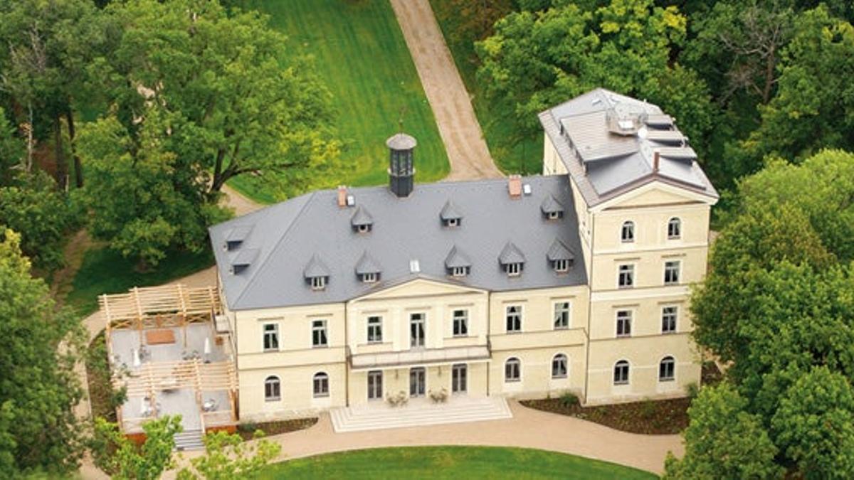 Chateau Mcely, "hotel ecológico" en República Checa