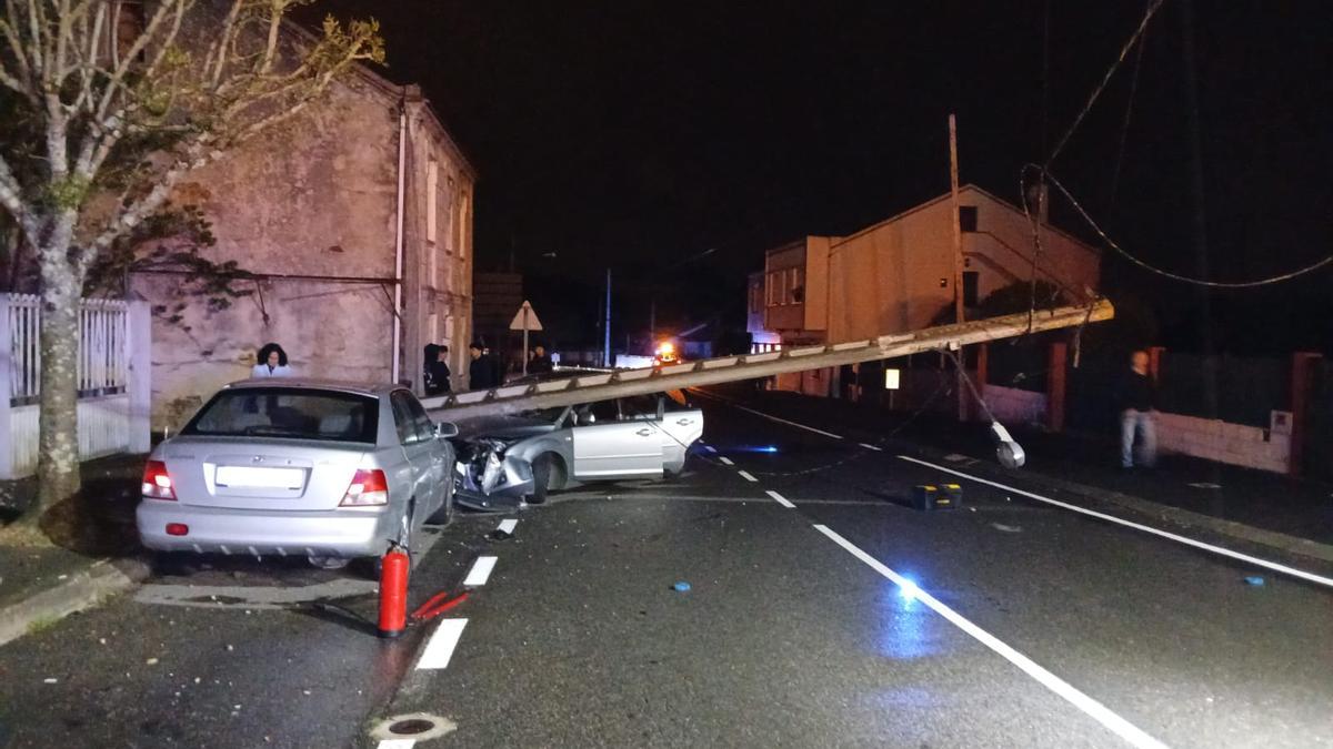 Accidente en Oleiros de madrugada