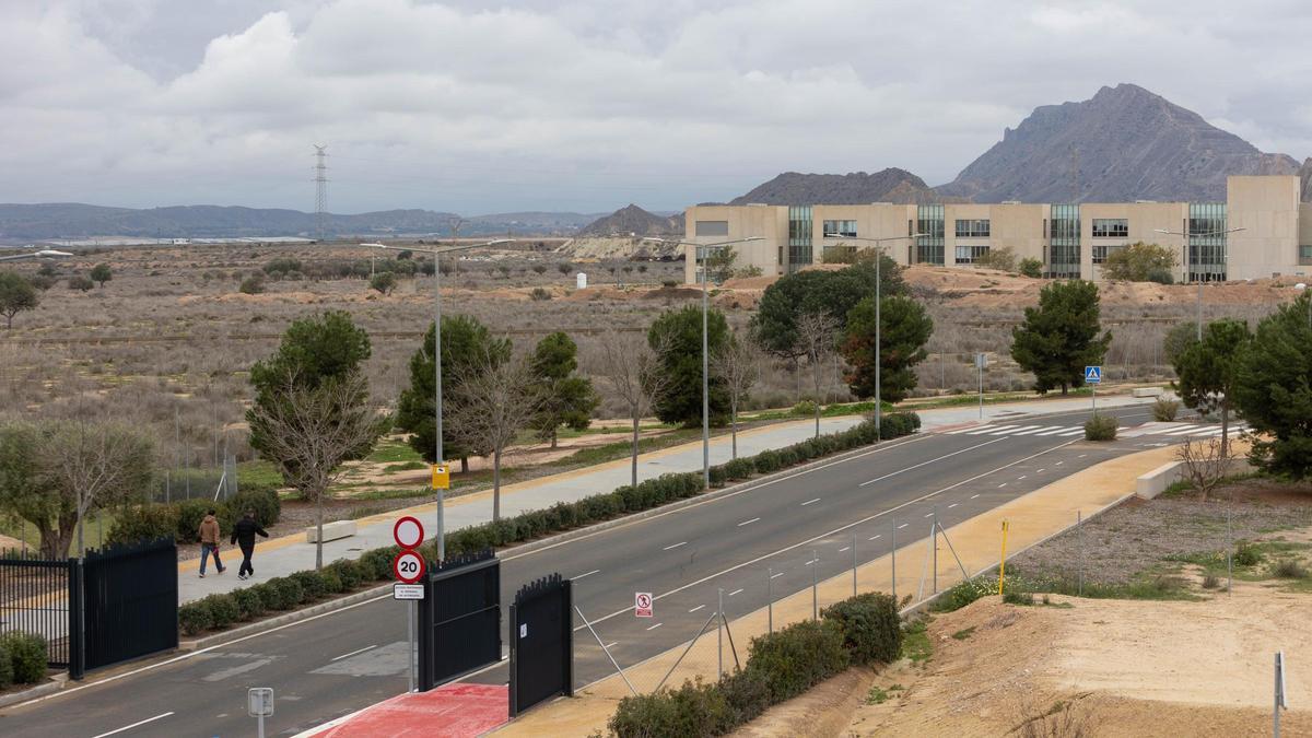 Terrenos en los que está prevista la ampliación del campus.