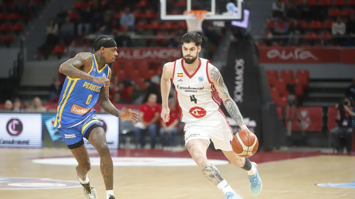 Santi Yusta, en el partido de Euroliga entre el Casdemont y el Peristeri en el Príncipe Felipe.