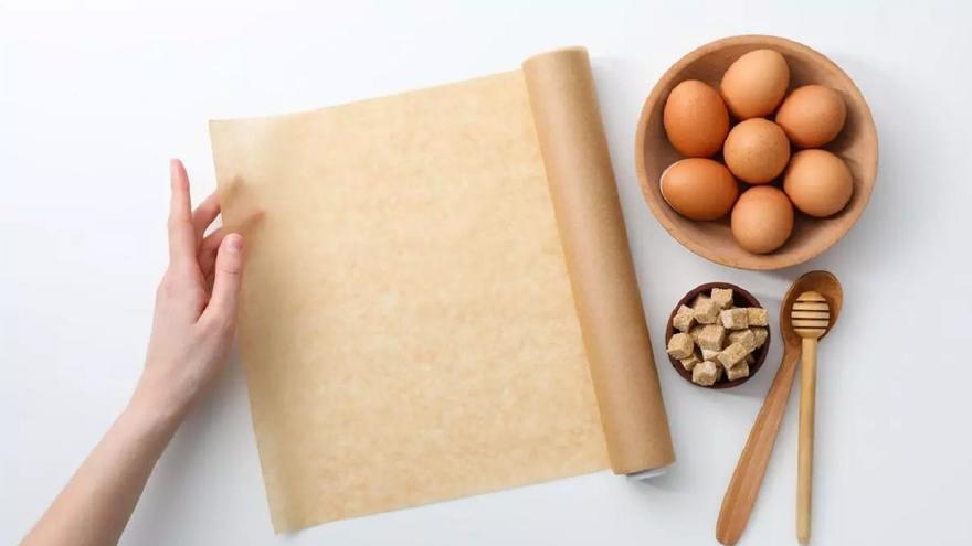 ¿Por qué la gente utiliza el papel de horno en la ducha?
