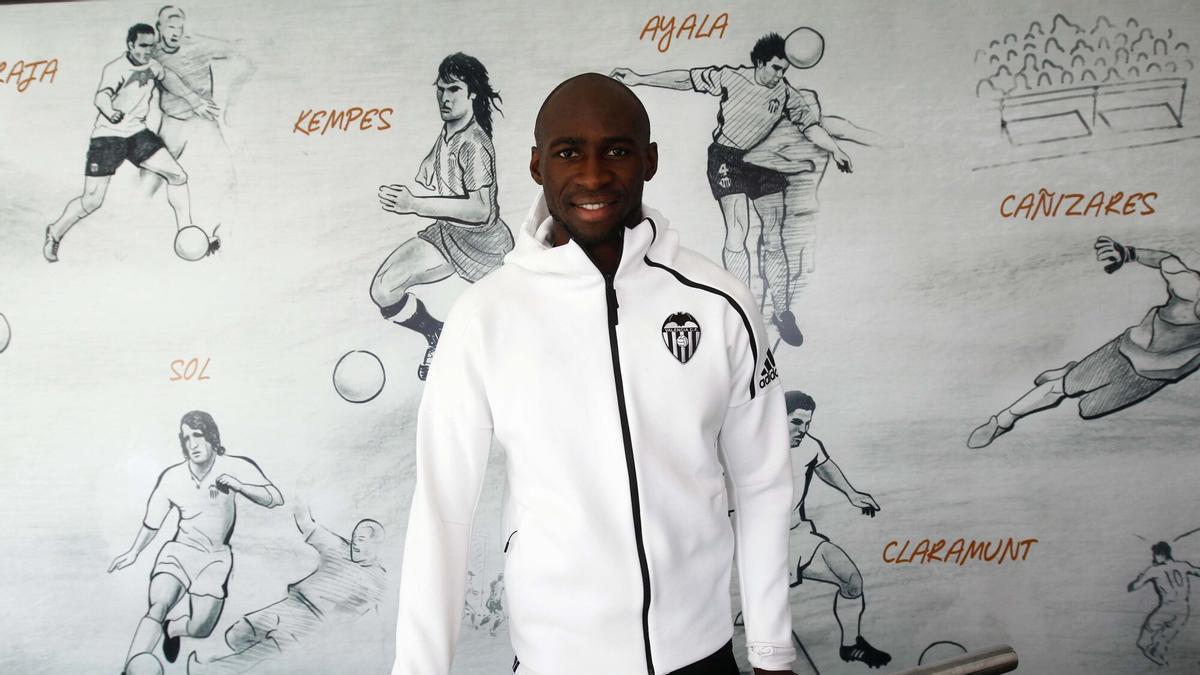 Mangala anuncia su retirada