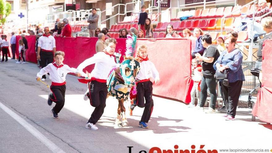 Desfile infantil en Caravaca (Bando Caballos del Vino)