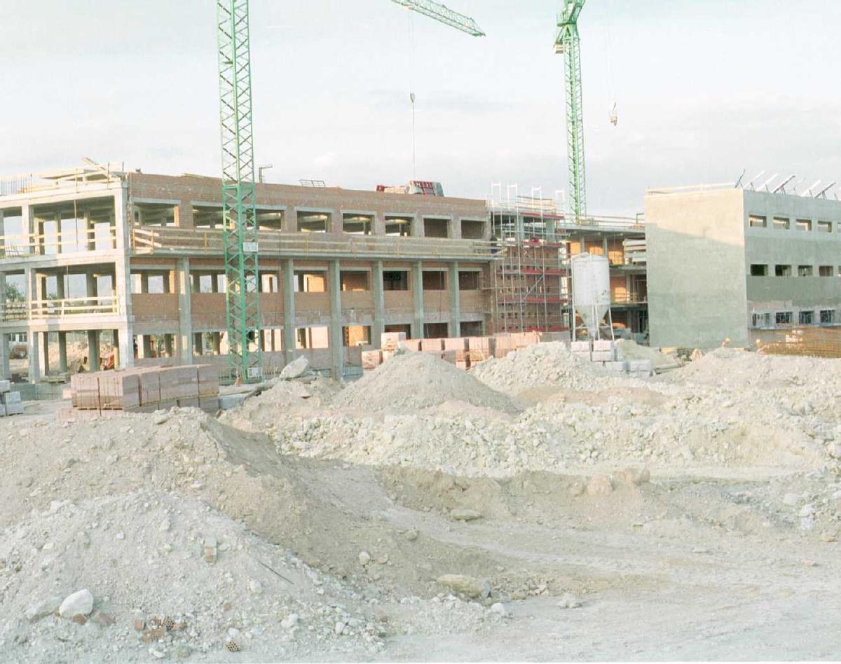 Obras de construcción del instituto en 1999