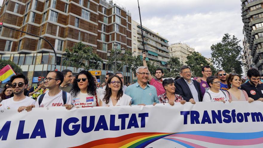 Una de las marchas del Orgullo en València.