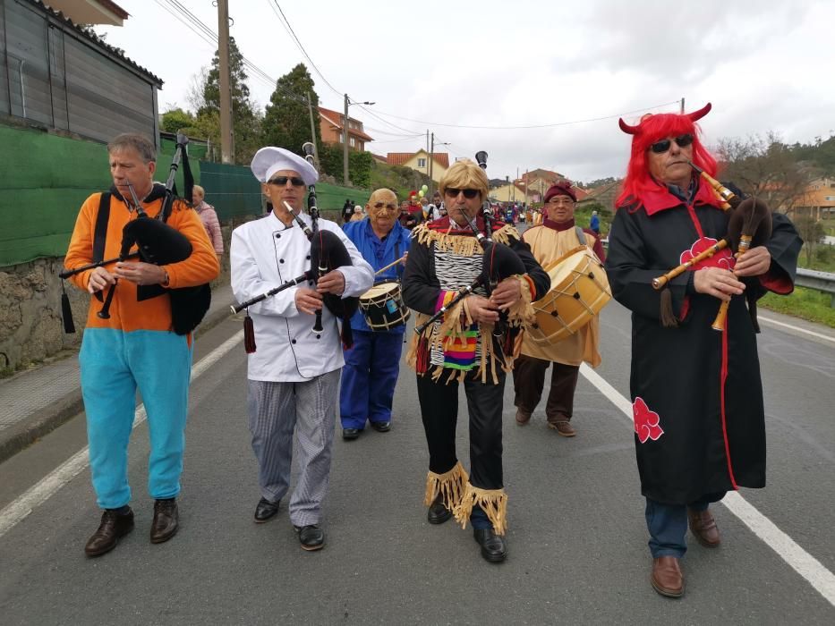 Moaña, Aldán y Bueu dicen adiós a sus carnavales con altas dosis de humor y originalidad.