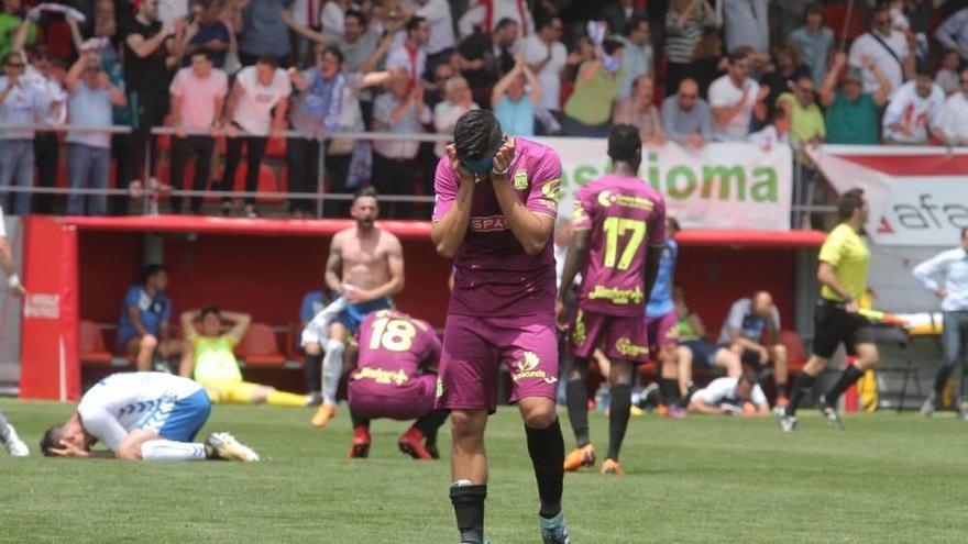 Moisés se tapa la cara tras caer en Majadahonda y esfurmarse el ascenso.