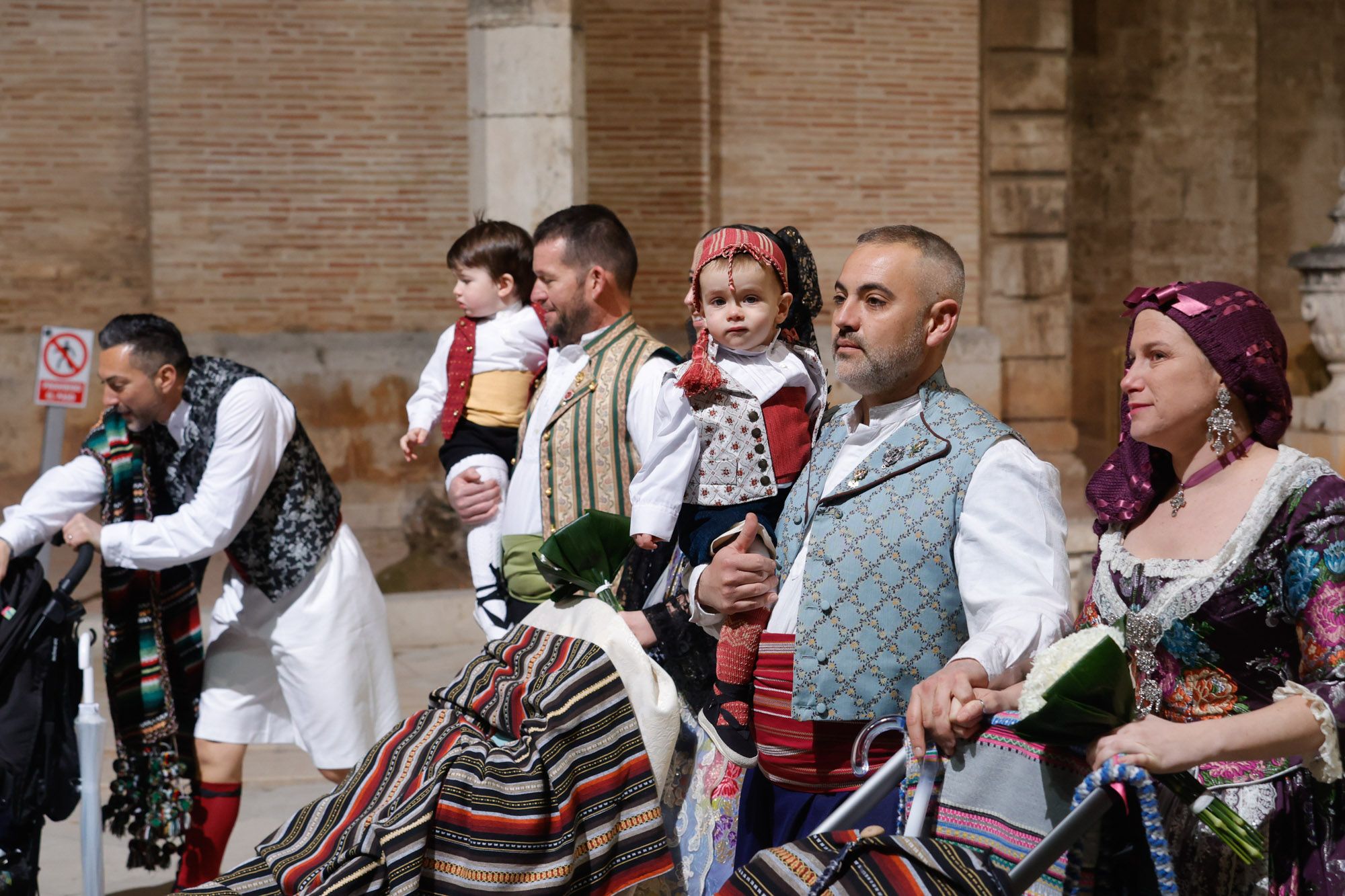 Todas las fotos de la Ofrenda del 17 de marzo por la calle San Vicente de 19:00 a 20:00 horas