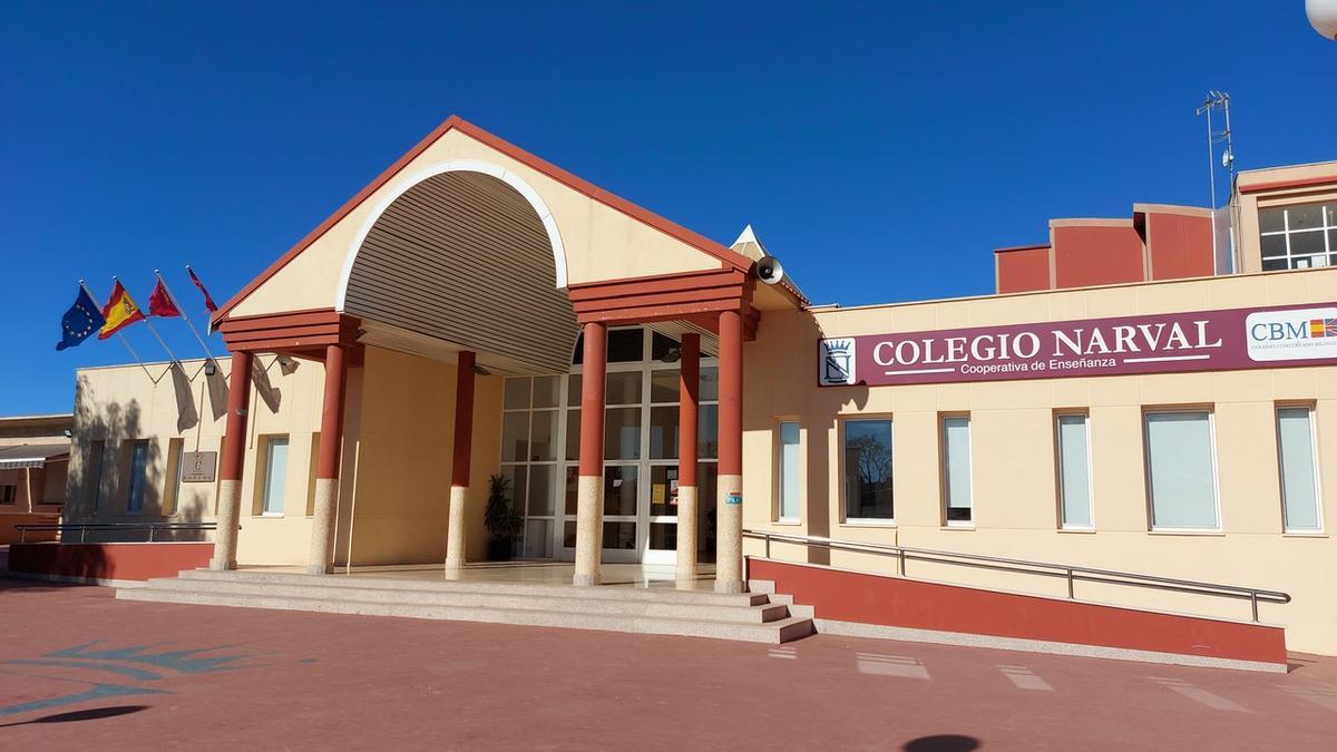 Fachada de la Cooperativa de Enseñanza Colegio Narval.