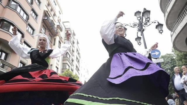Una pasada actuación del ciclo "Folclore en la calle". | Irma Collín